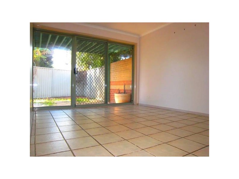 11/11-13 Armata Court, Wattle Grove NSW 2173