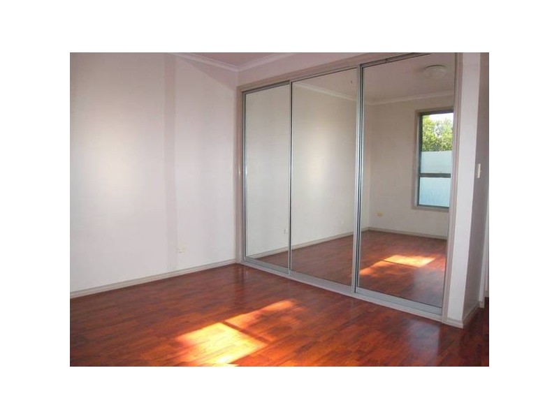 11/11-13 Armata Court, Wattle Grove NSW 2173