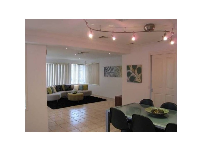 12 Ernest Ave, Chipping Norton NSW 2170