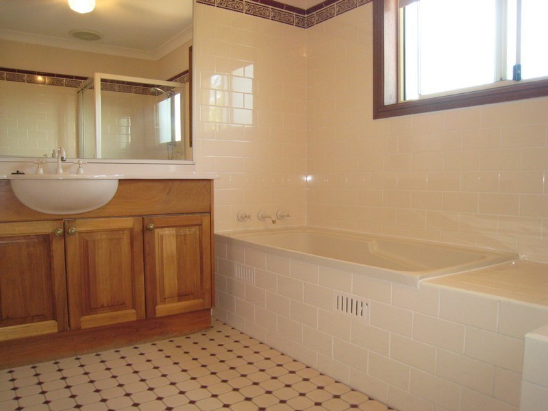 Chipping Norton NSW 2170