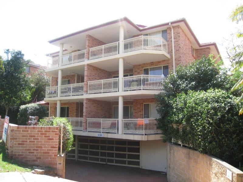 1/75-79 Cairds Avenue, Bankstown NSW 2200