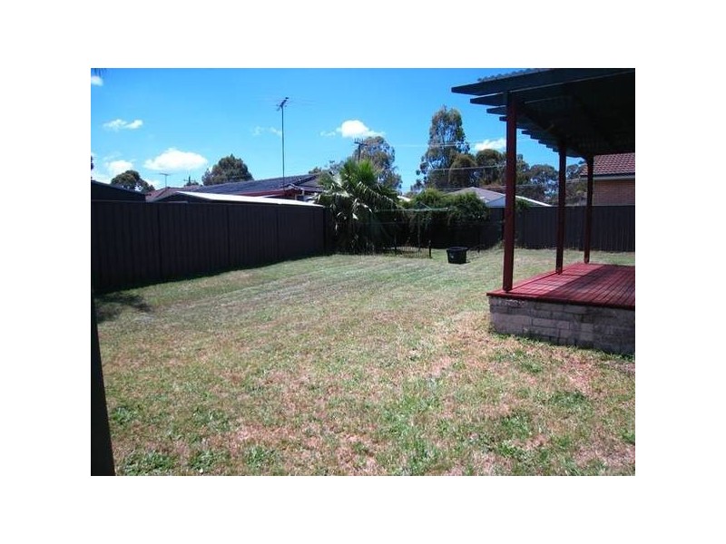 23 Magree Crescent, Chipping Norton NSW 2170