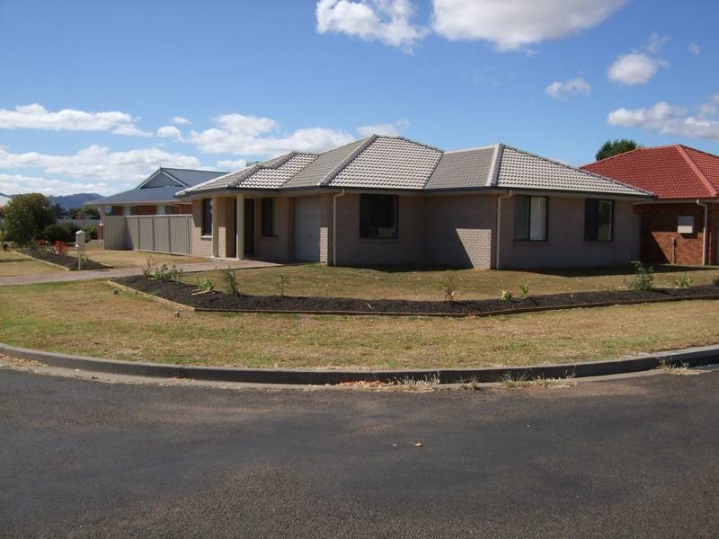 1a McCarthy Place, Quirindi NSW 2343