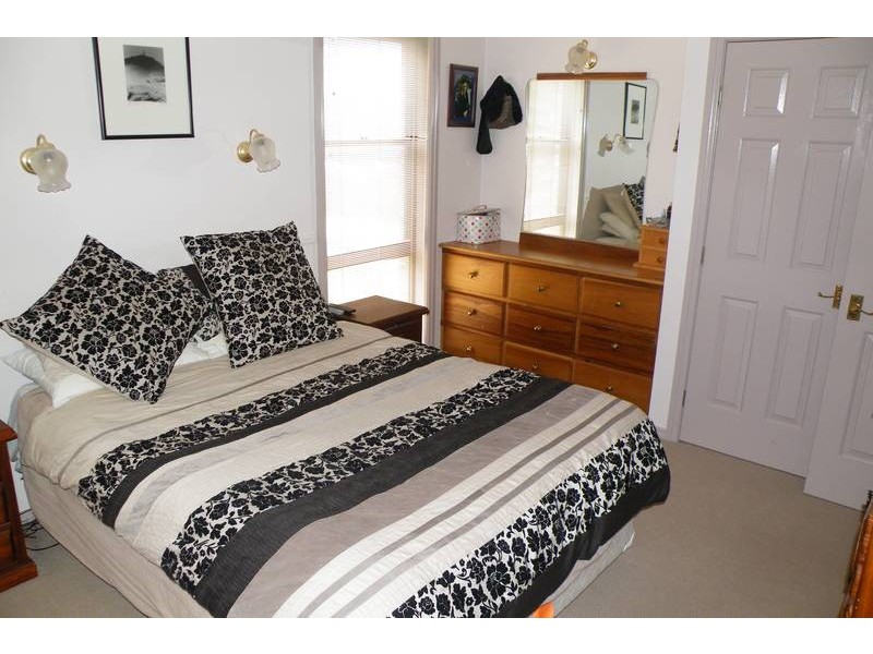 15 Breeza Street, Quirindi NSW 2343