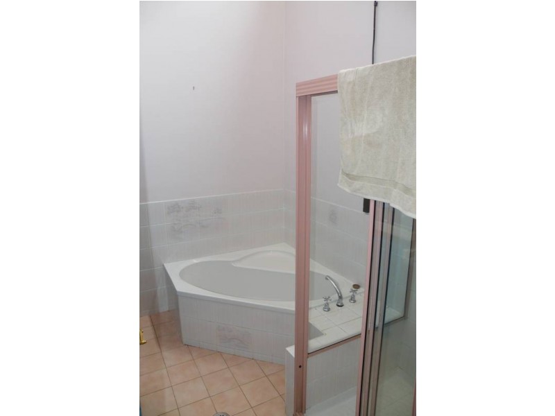 15 Breeza Street, Quirindi NSW 2343