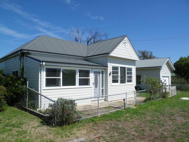 145 Loder Street, Quirindi NSW 2343