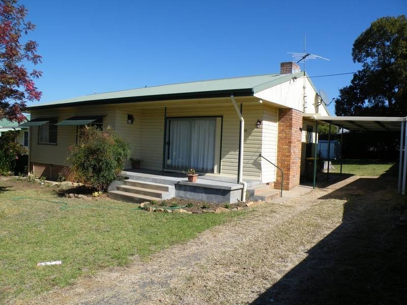 14 Centre Street, Quirindi NSW 2343