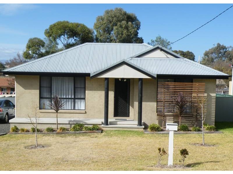 38 Breeza Street, Quirindi NSW 2343