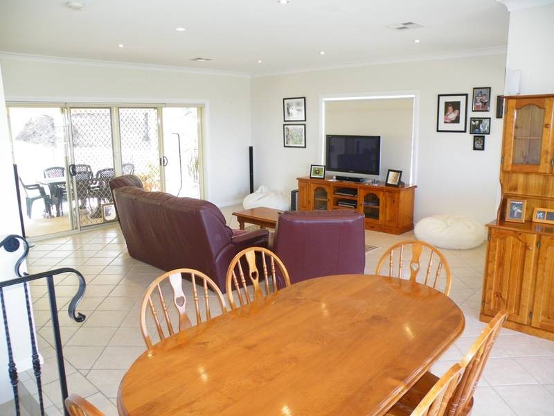 25 Ray Carter Drive, Quirindi NSW 2343