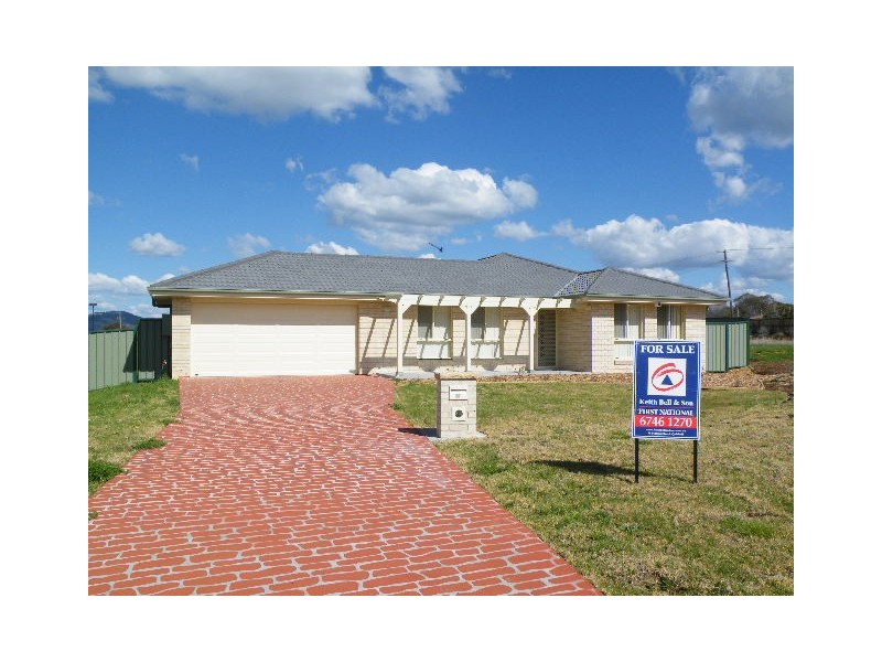 22 Morning View Close, Quirindi NSW 2343