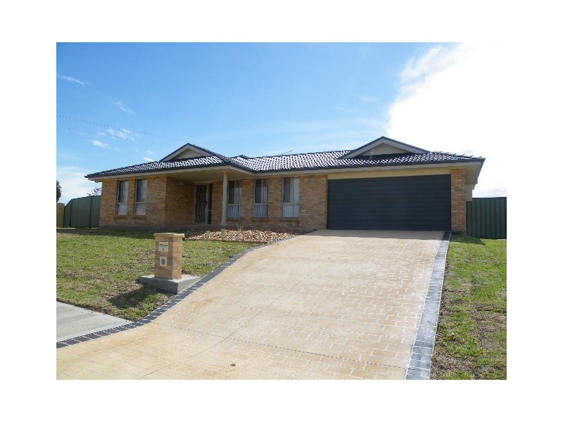 2 Morning View Close, Quirindi NSW 2343