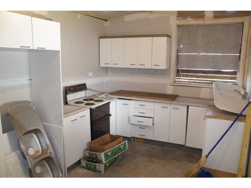 76 Church Ave, Quirindi NSW 2343