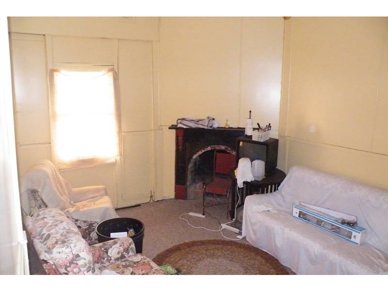 76 Church Ave, Quirindi NSW 2343