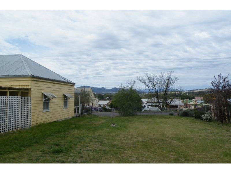 76 Church Ave, Quirindi NSW 2343
