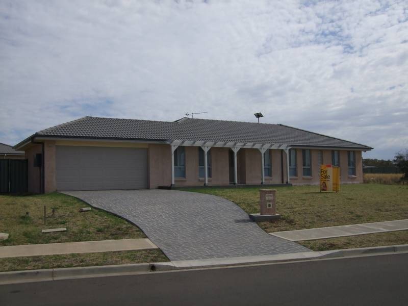 4 Morning View Close, Quirindi NSW 2343