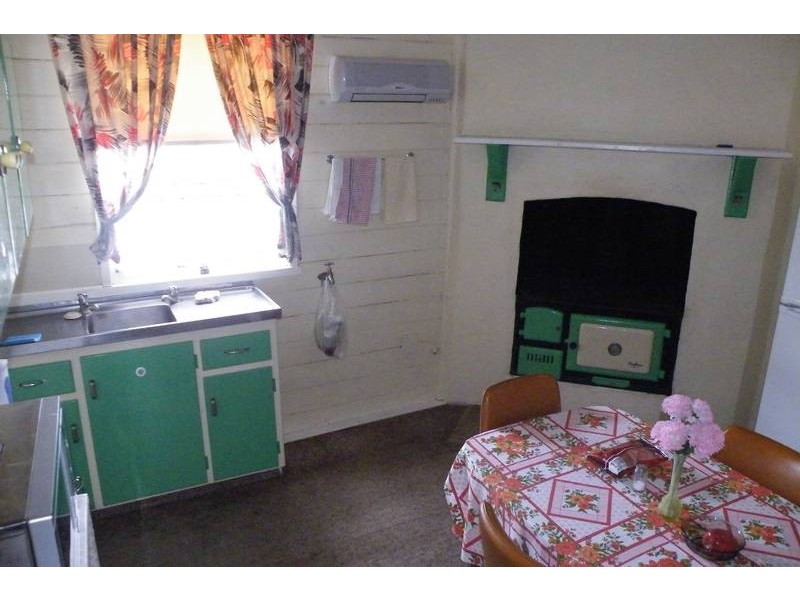 15 Pollock Street, Quirindi NSW 2343