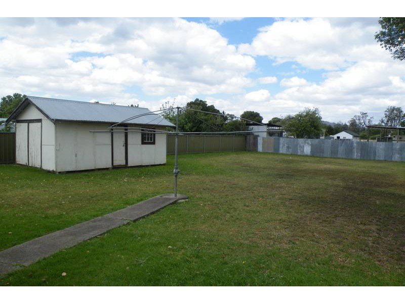 15 Pollock Street, Quirindi NSW 2343