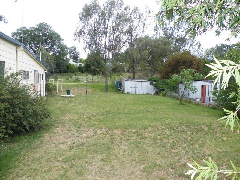 18 New England Highway, Willow Tree NSW 2339