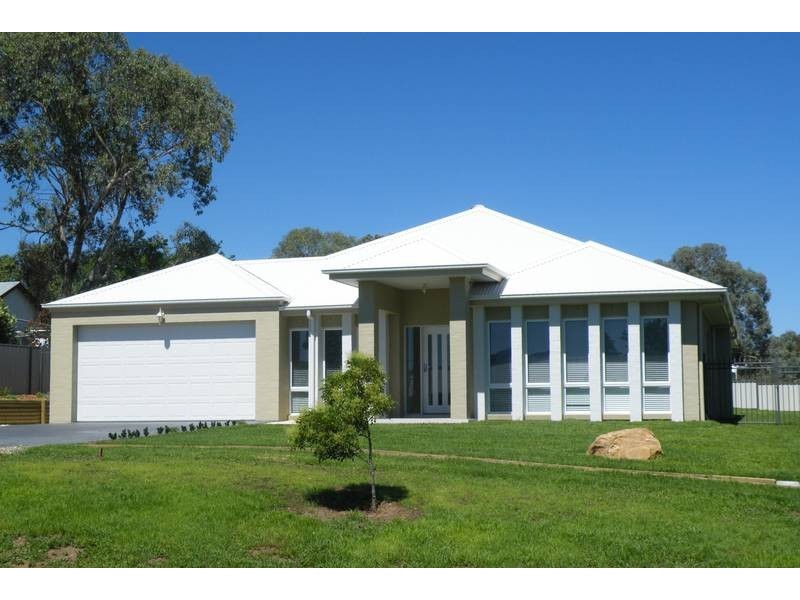 49 Church Street, Quirindi NSW 2343