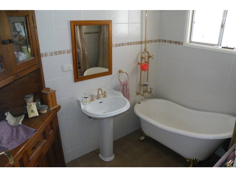.. Fullers Lane, Wallabadah NSW 2343