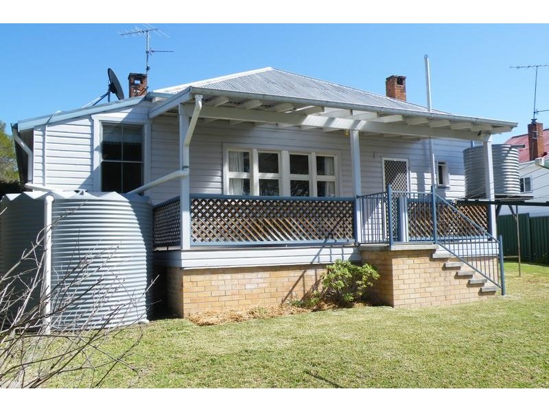 3 Lee Avenue, Quirindi NSW 2343