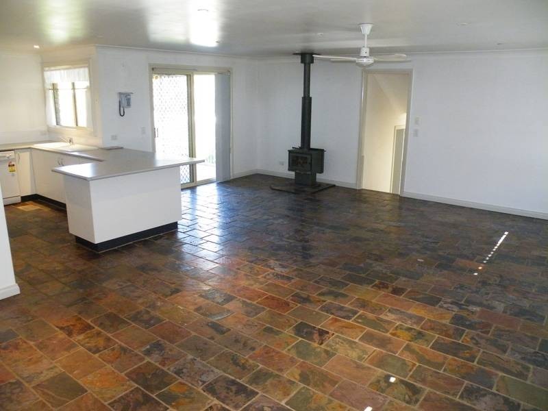 9 Martyn Street, Wallabadah NSW 2343