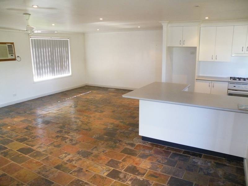 9 Martyn Street, Wallabadah NSW 2343