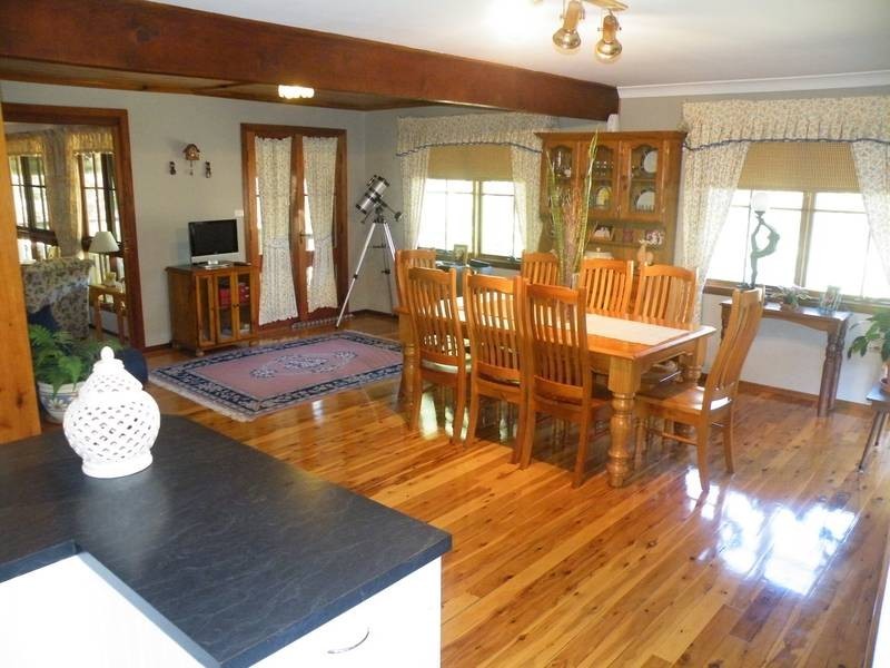 72 Nowland Ave, Quirindi NSW 2343