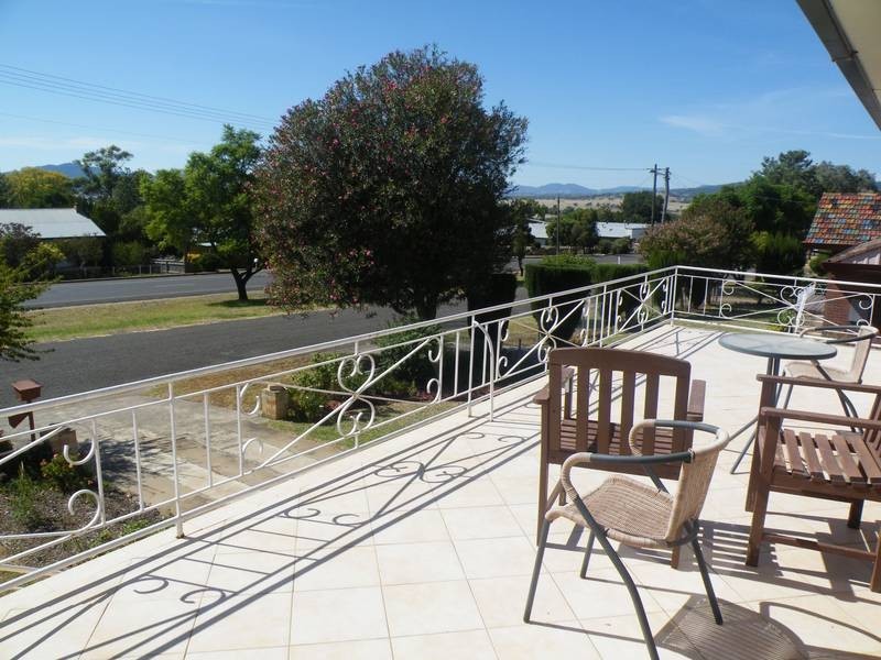 186 Hawker Street, Quirindi NSW 2343