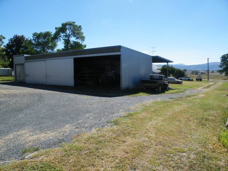195 Hawker Street, Quirindi NSW 2343