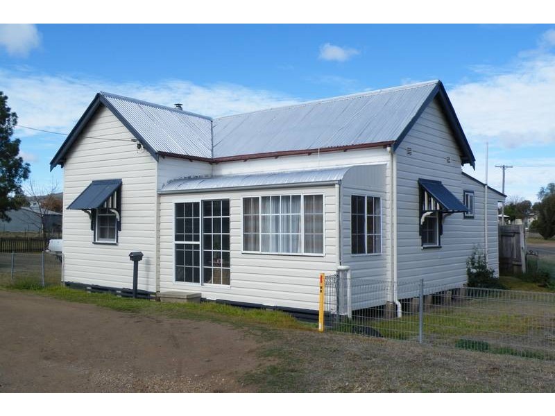 15 Pittsford Street, Quirindi NSW 2343