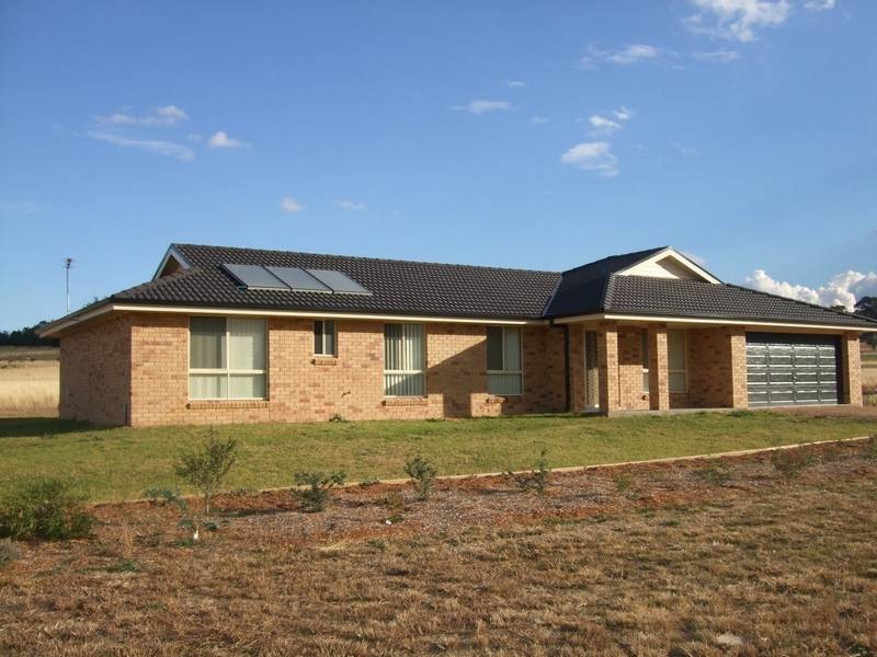 4 Barnes Drive, Quirindi NSW 2343