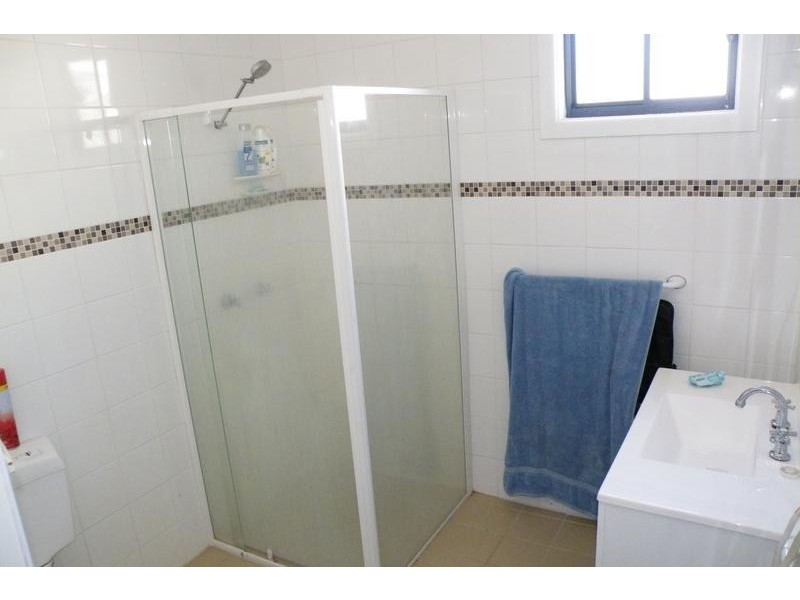 11 North Ave, Quirindi NSW 2343