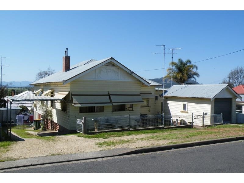 15 North Avenue, Quirindi NSW 2343