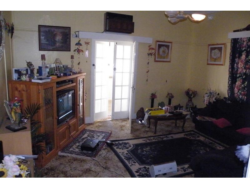 15 North Avenue, Quirindi NSW 2343