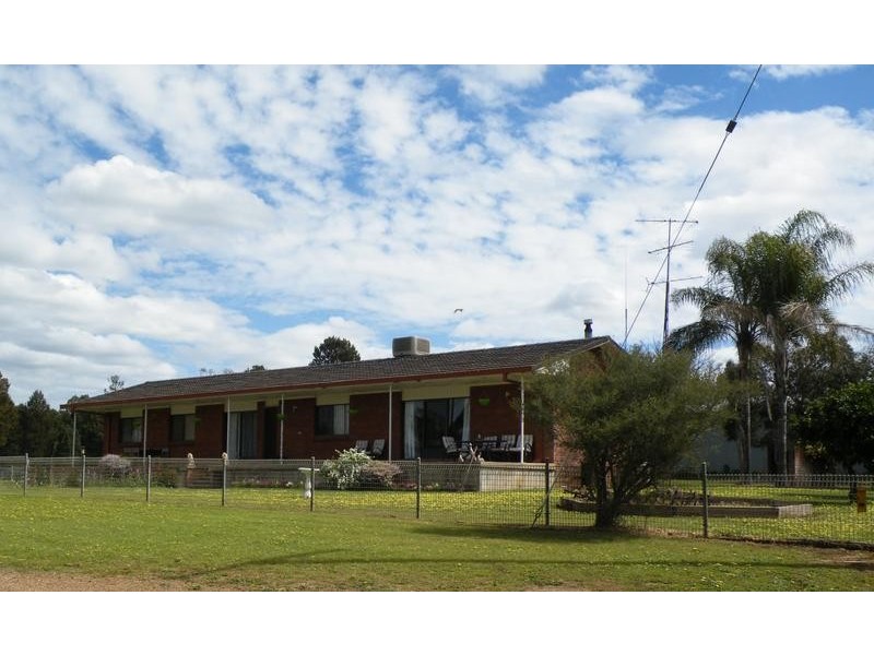 20 Main Street, Caroona NSW 2343