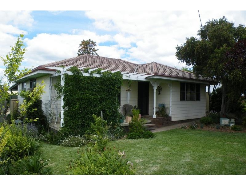 46 Russell Street, Quirindi NSW 2343