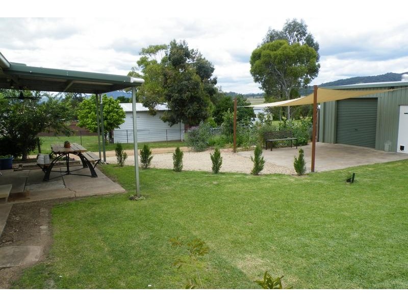 46 Russell Street, Quirindi NSW 2343