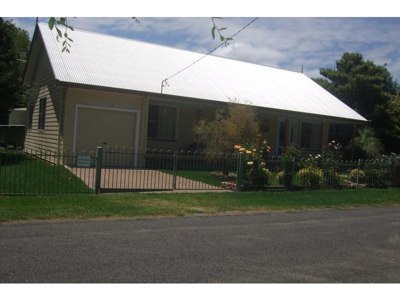 1 Ogle Avenue, Quirindi NSW 2343