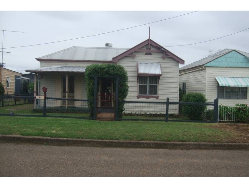 33 Henry Street, Werris Creek NSW 2341