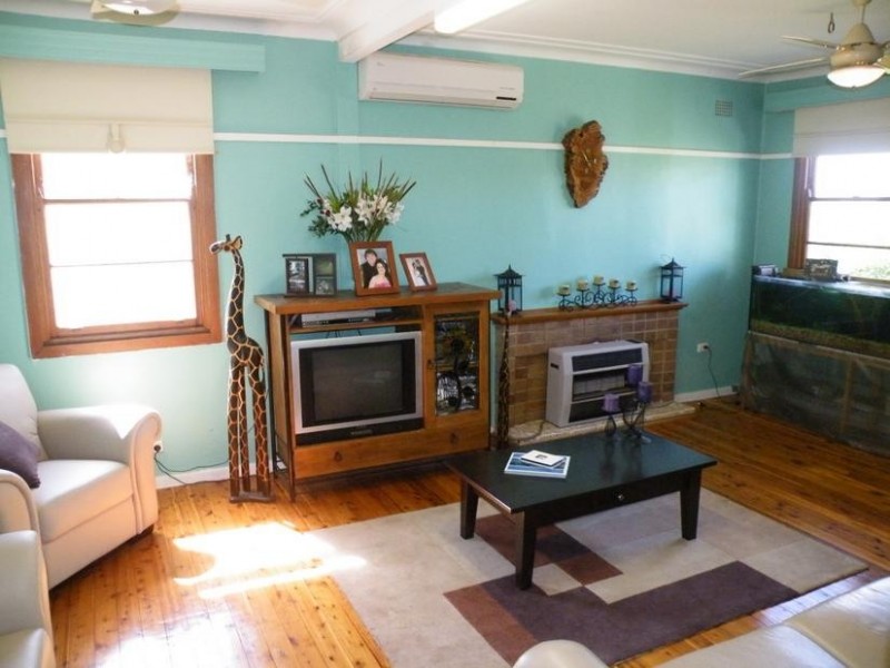 14 Cromarty Street, Quirindi NSW 2343