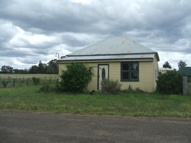 30 Pittsford Street, Quirindi NSW 2343