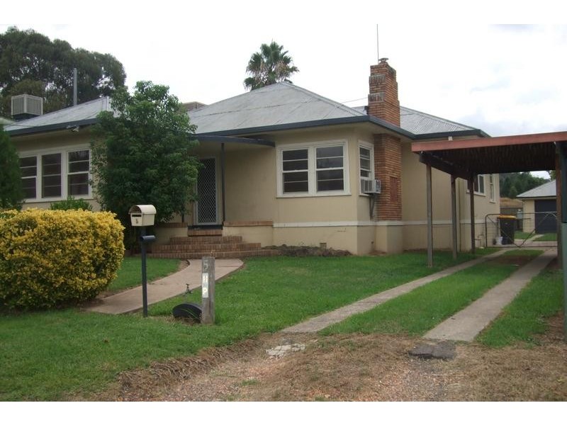 5 Lennox Street, Quirindi NSW 2343