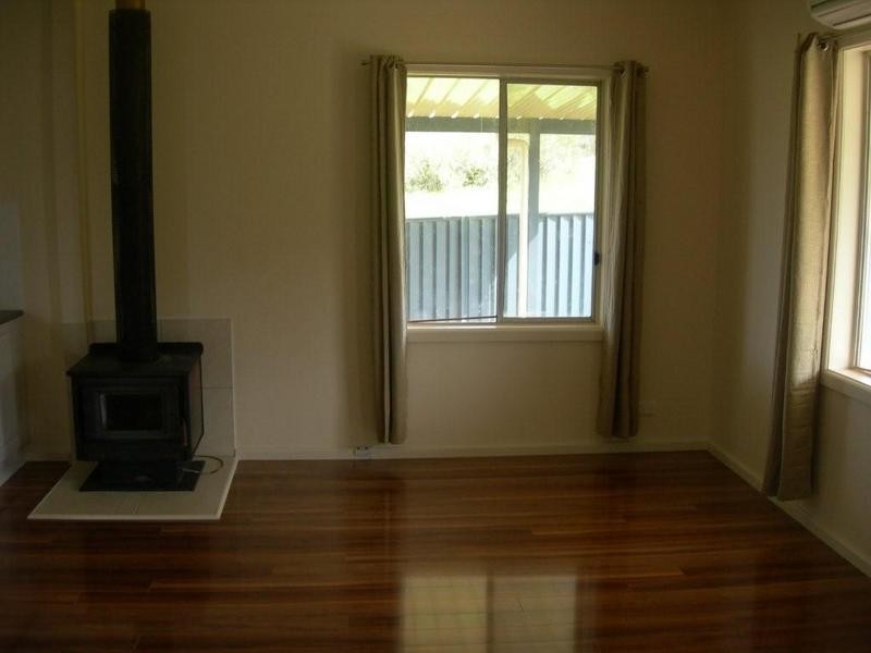 6 Breeza Street, Quirindi NSW 2343