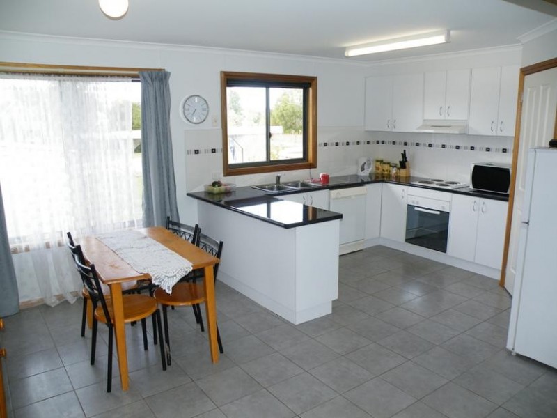 2 Freetrade Street, Quirindi NSW 2343