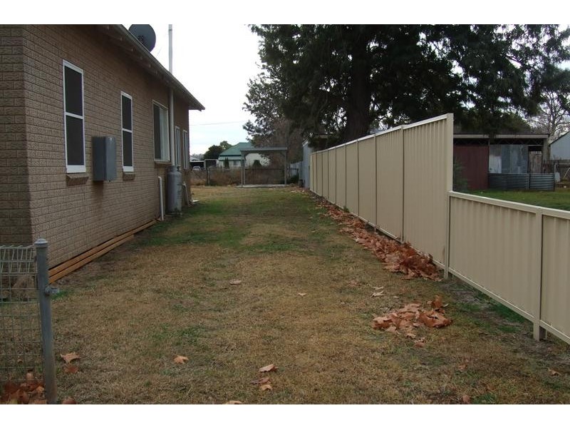 39 Henry Street, Quirindi NSW 2343