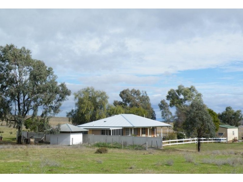 33 Annies Lane, Quirindi NSW 2343