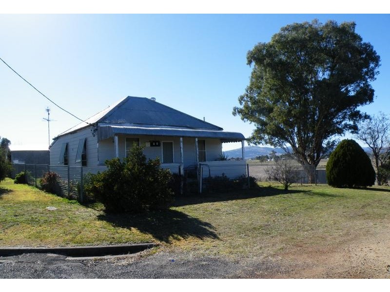 21 Fern Street, Quirindi NSW 2343