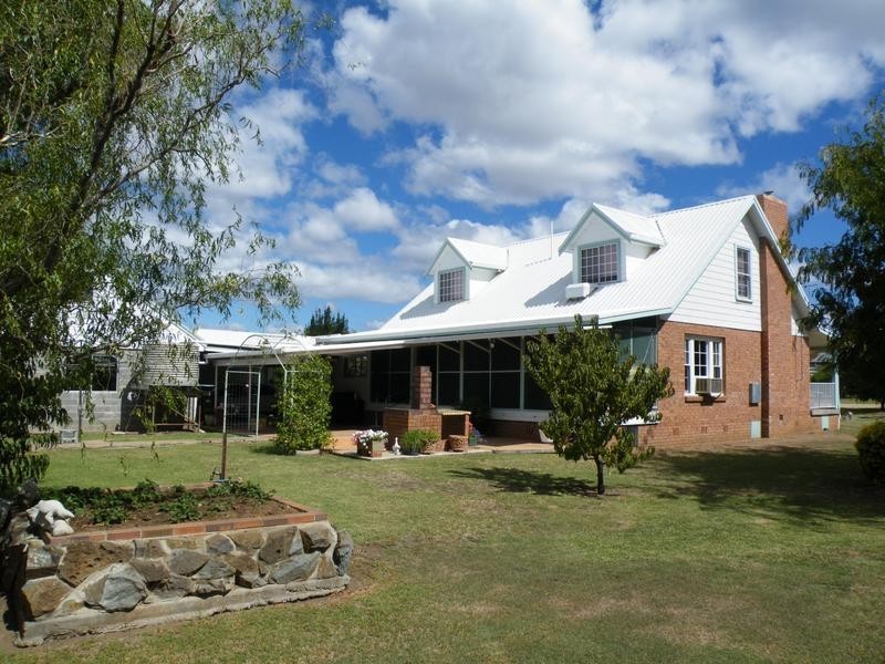 6 Conlon Street, Quirindi NSW 2343