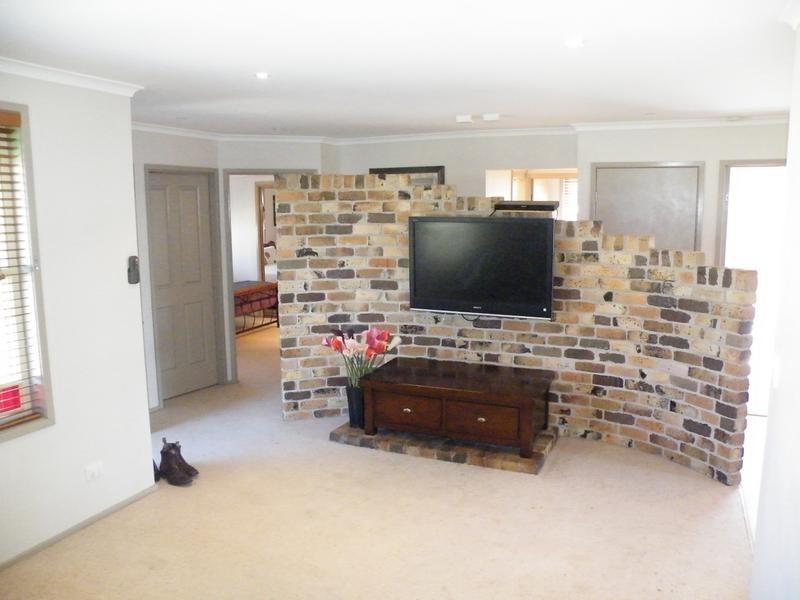 10 Simpson Street, Quirindi NSW 2343
